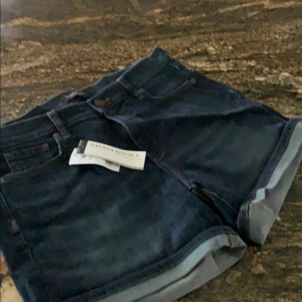 Banana Republic Denim 4” shorts size 6